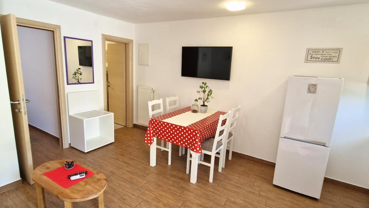 Apartment Pipo Krk Town Exterior photo