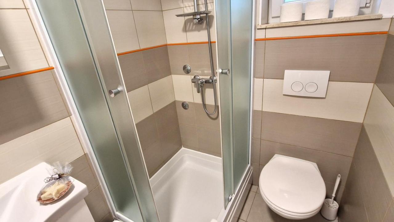 Apartment Pipo Krk Town Exterior photo